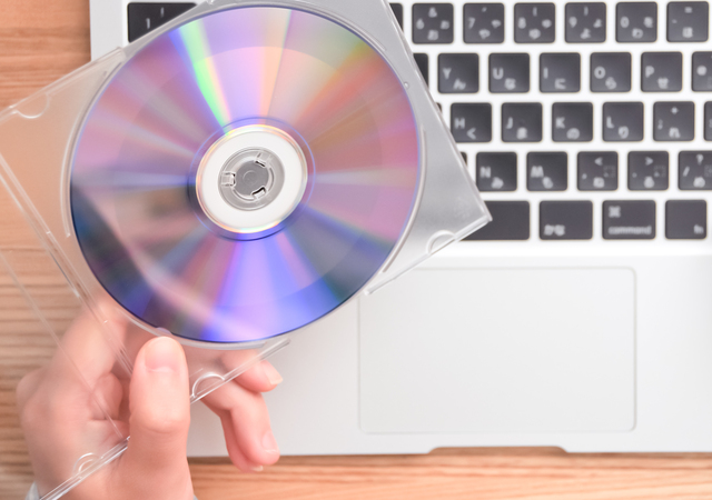CD-ROMの簡単な初歩や基本的な使い方・利用方法・仕様方法・やり方
